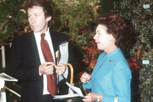 Anglijos karalienės sesers „žygdarbiai“ rūmams nedaro garbės