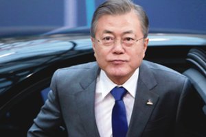 Japonija turėtų „laikytis kukliau“, sako Pietų Korėjos prezidentas 