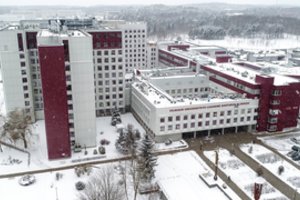 Vaikų darželio ir Santaros klinikų statytojai taupė – pastatai supleškėtų akimirksniu
