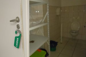 Moteris ligoninės priimamajo tualete net krūptelėjo – čia laikomi tokie dalykai