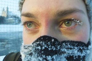 Šaltis Lietuvoje jau luošina žmones: medikai patarė, kaip to išvengti