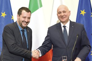 Mes iššūkį nusistovėjusiai tvarkai: italai ir lenkai vienija jėgas prieš Europą