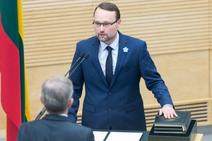 Seime prisiekęs kultūros ministras M. Kvietkauskas – darbštus, bet greit „užsidegantis“ oratorius