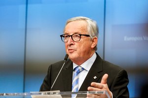 J.-C. Junckeris prieš britų balsavimą dėl „Brexit“ ragina dar pasistengti