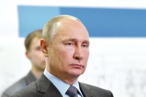 Rusija atmeta pranešimą, siejantį CAR nužudytus žurnalistus su V. Putino sąjungininku