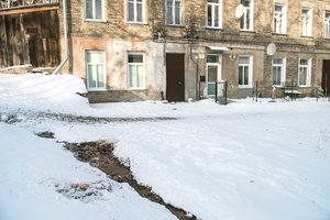 Nuo nevalyvų kaimynų  sostinės daugiabučio gyventojai net žiaukčioja 