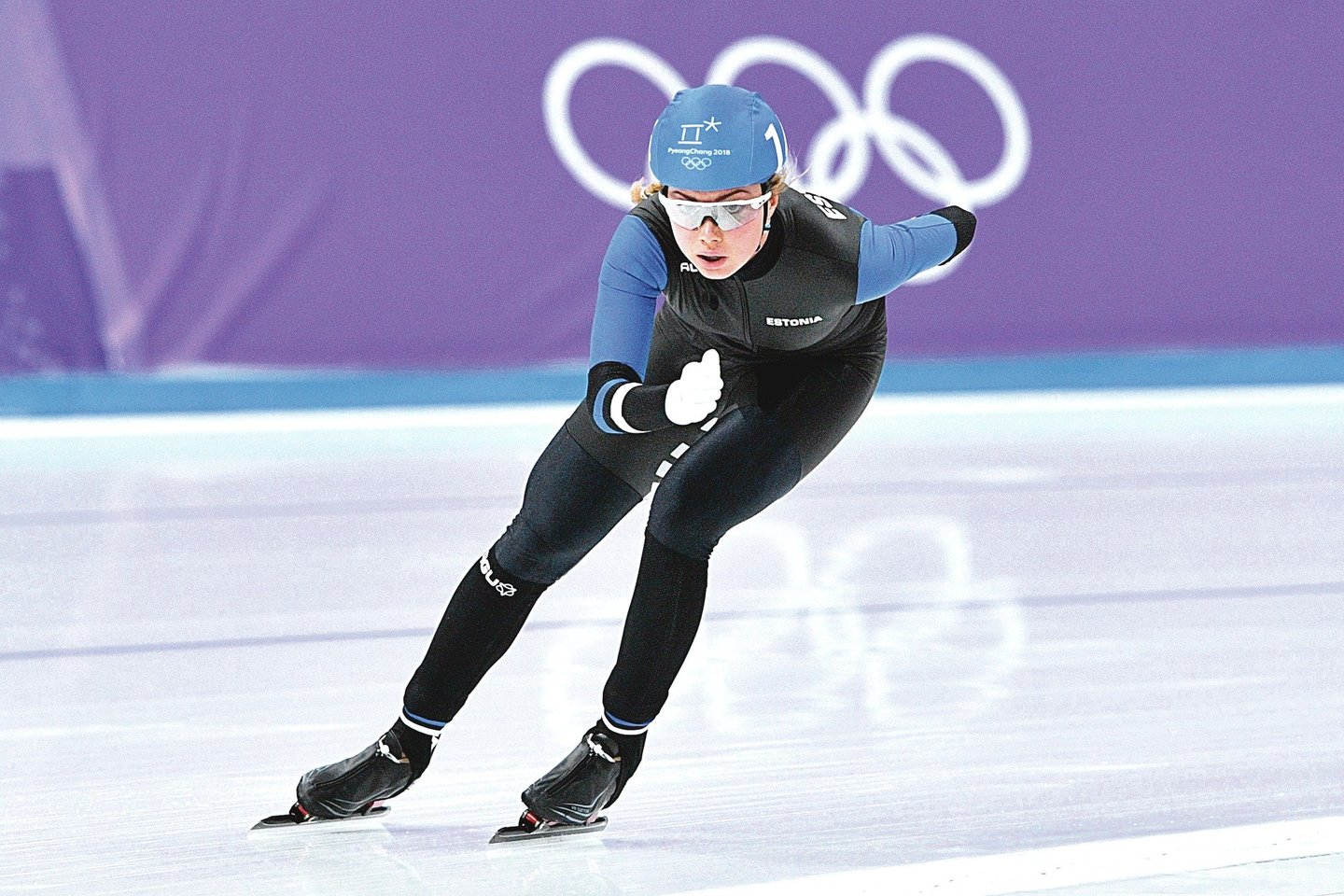  Estijoje geriausiais atletais išrinkti lengvaatletis M.Kirtas ir čiuožėja S.Alusalu.<br>„Reuters“/AFP/„Scanpix“ nuotr.