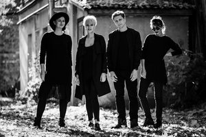 Pamatykite: ne tik lietuvius jau sudominusi grupė „Okata“ į koncertą kviečia nauju klipu