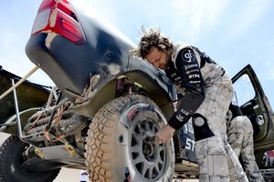 Šeštasis Dakaro ralio ruožas: Vaidotas Žala finišavo tarp lyderių, Benediktą Vanagą stabdė net keturios problemos