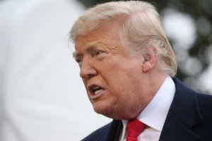 D. Trumpas sako niekuomet nedirbęs Rusijai ir smerkia „didelę, storą apgaulę“