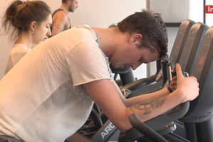 Siūlo įteisinti naują lengvatą: darbdaviai apmokėtų vestuves, laidotuves