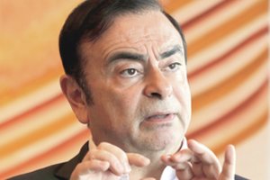 Dėl buvusio „Nissan“ vadovo vėl kyla aistros: skundžiasi nežmoniškomis sąlygomis