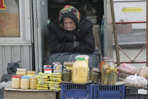 Sunku suvokti: skurdo spąstuose įkalinti ukrainiečiai turi išgyventi už menką sumą