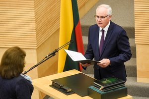 Seime prisiekė švietimo, mokslo ir sporto ministras A. Monkevičius