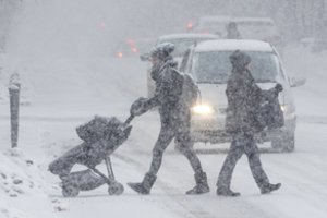 Orų permainos pridarė bėdos: medikai vos spėja suktis