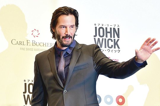 Patraukliausiam Holivudo keistuoliui Keanu Reevesui artimesnis valkatos gyvenimas