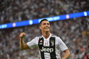 Cristiano Ronaldo įvartis lėmė „Juventus“ pergalę Italijos Supertaurės rungtynėse