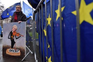 Suskaičiavo, kiek kietasis „Brexit“ pabrangins lietuviškas prekes