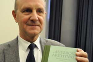 Ievos Simonaitytės premija įvertintas Domas Kaunas sielojasi - garsiai rašytojai stinga dėmesio ir pagarbos