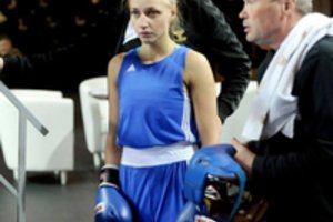 Boksininkė A. Starovoitova nokautu pradėjo turnyrą Serbijoje