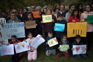 Ispanija užgniaužusi kvapą: gelbėtojai sugalvojo, kaip ištraukti į šulinį įkritusį berniuką