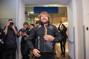 Dakaro ralio lenktynininkai grįžo į Lietuvą: jų laukė tikra staigmena