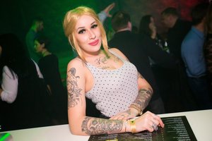 Audringame Kauno klube žvilgsnius susišlavė seksualios gražuolės