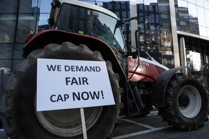 Lietuvos žemdirbiai nenori būti antrarūšiai: pateikė peticiją