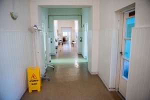 Grėsmingas užkratas neaplenkė ir Kauno klinikų medikės