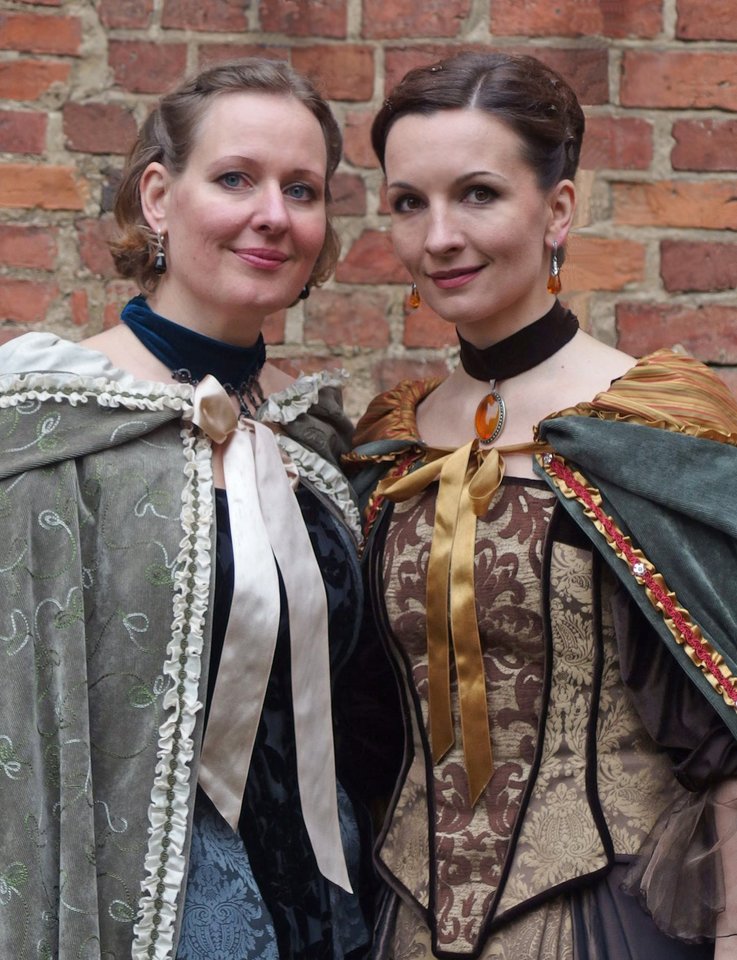 „Duo Barocco“: Renata Dubinskaitė (dešinėje) ir Saulė Šerytė (mecosopranai).<br> D.Matvejevo nuotr.