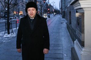 Susirgus E. Masiulio advokatui, teisme atidėta A. Guogos apklausa