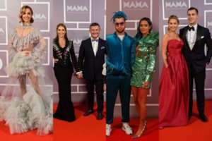 Ant M.A.M.A. 2018 raudonojo kilimo plūdo išsipusčiusios Lietuvos garsenybės