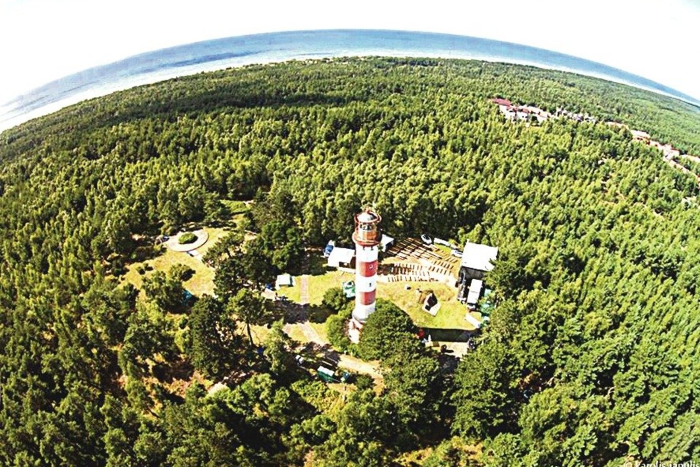 Neringos savivaldybė gali perimti Nidoje ir Juodkrantėje kelią laivams rodančius švyturius.