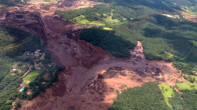 Brazilijoje sugriuvusi užtvanka pridarė katastrofiškų padarinių