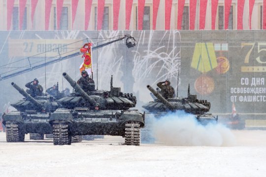 Rusija mini 75-ąsias Leningrado blokados pabaigos metines