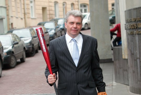 Prokuratūra siekia, kad nuteistas Utenos meras A. Katinas negalėtų vėl tapti meru