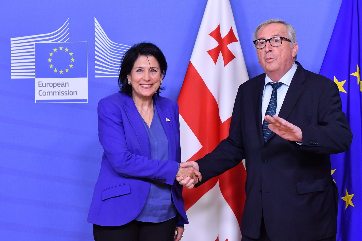  Gruzijos prezidentė Salomė Zurabišvili pranešė Briuselyje paskelbusi iniciatyvą jos šaliai įstoti į Europos struktūras be narystės Europos Sąjungoje.<br>AFP/Scanpix nuotr.
