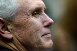 Baltieji rūmai patvirtino JAV viceprezidento pokalbius su Venesuelos opozicija