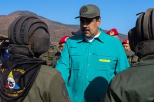 N. Maduro nori surengti pirmalaikius parlamento, bet ne prezidento rinkimus