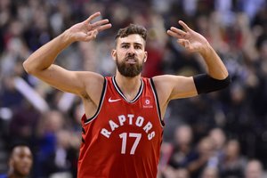 „Raptors“ laukia J. Valančiūno sugrįžimo: treniruotėse jau pluša visa jėga