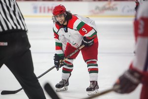 Į JAV negalintis patekti Meksikos ledo ritulininkas žaidžia Vilniuje: „Žmonės mano, jog esu be dantų“