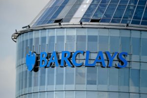 „Barclays“ dėl „Brexit“ į Dubliną perkelia milijardus eurų