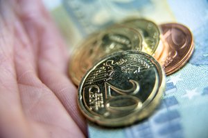 Mokestinės džiunglės buhalteriams: reikalauja taikyti tvarką, kuri neįteisinta