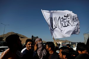 JAV vedant derybas su Talibanu, Afganistano kontrolė slysta iš Kabulo vyriausybės rankų