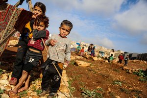 Sirijoje nuo šalčio mirė 29 nuo smurto bėgę vaikai