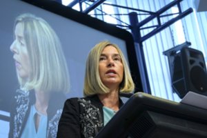 Mogherini: ES kuria kontaktinę grupę Venesuelos krizei spręsti
