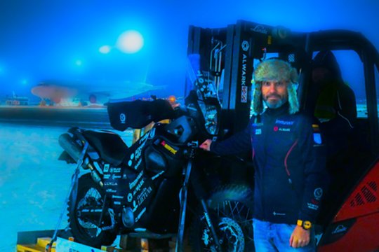 Nuotykių ieškotojas Karolis Mieliauskas išskrido į šalčiausią miestą Žemėje