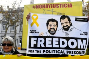 Madrido teismas vasario 12-ąją pradės teisti Katalonijos separatistus