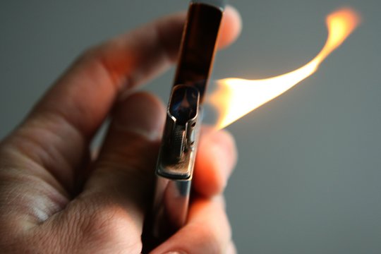 Šiaulių areštinėje sulaikytas vyras padegė antklodę