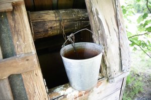 Perspėja gyventojus: net keliose Lietuvos gyvenvietėse geriamas vanduo užterštas arsenu